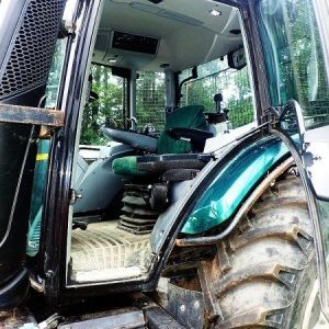 foto forestry 150HP Valtra +trailer with crane (41/30t set
